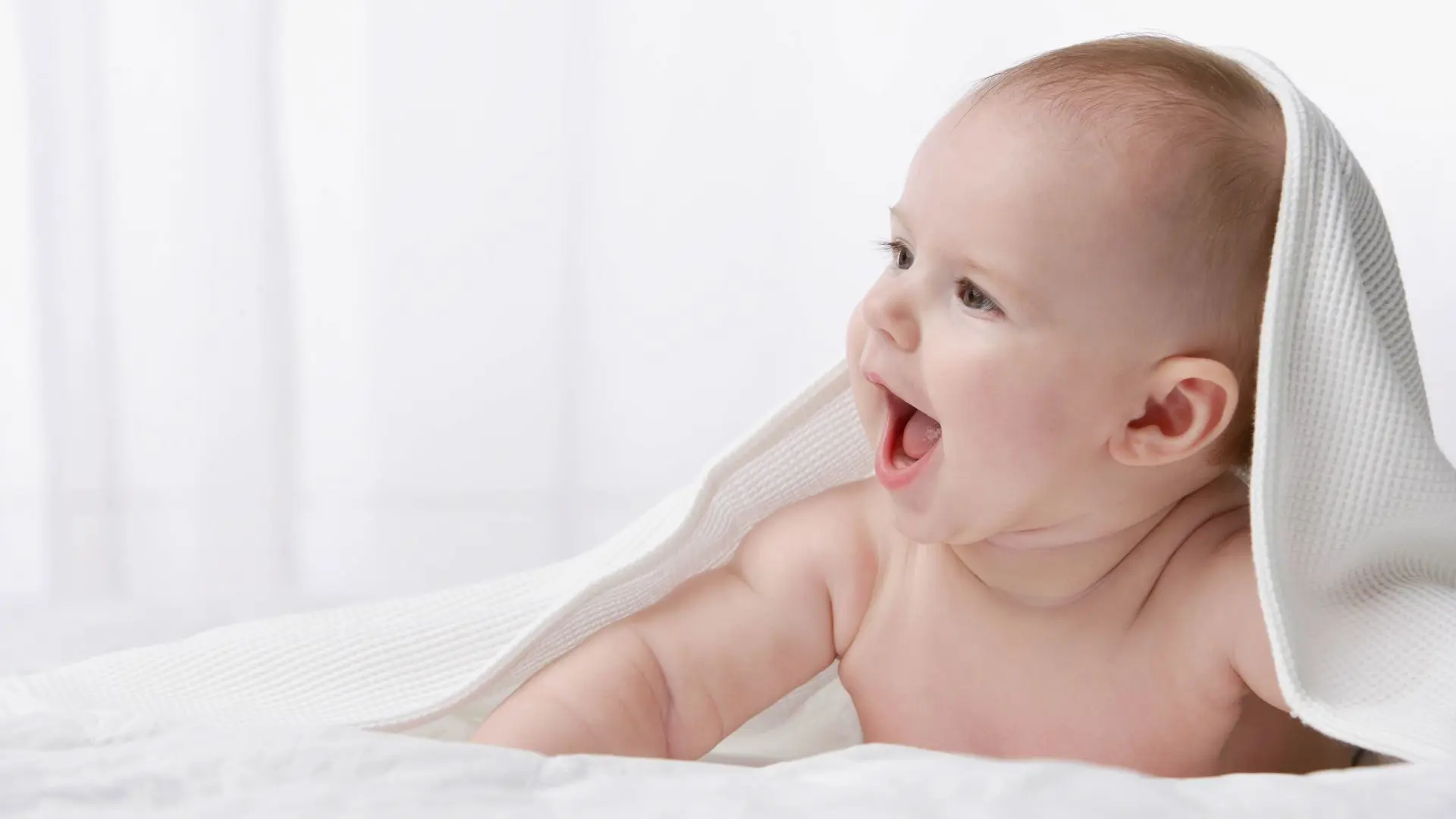 Khi chọn sữa tốt cho trẻ từ 6 - 12 tháng tuổi, mẹ cũng nên chú ý chọn các thành phần hỗ trợ chức năng của hệ tiêu hóa.