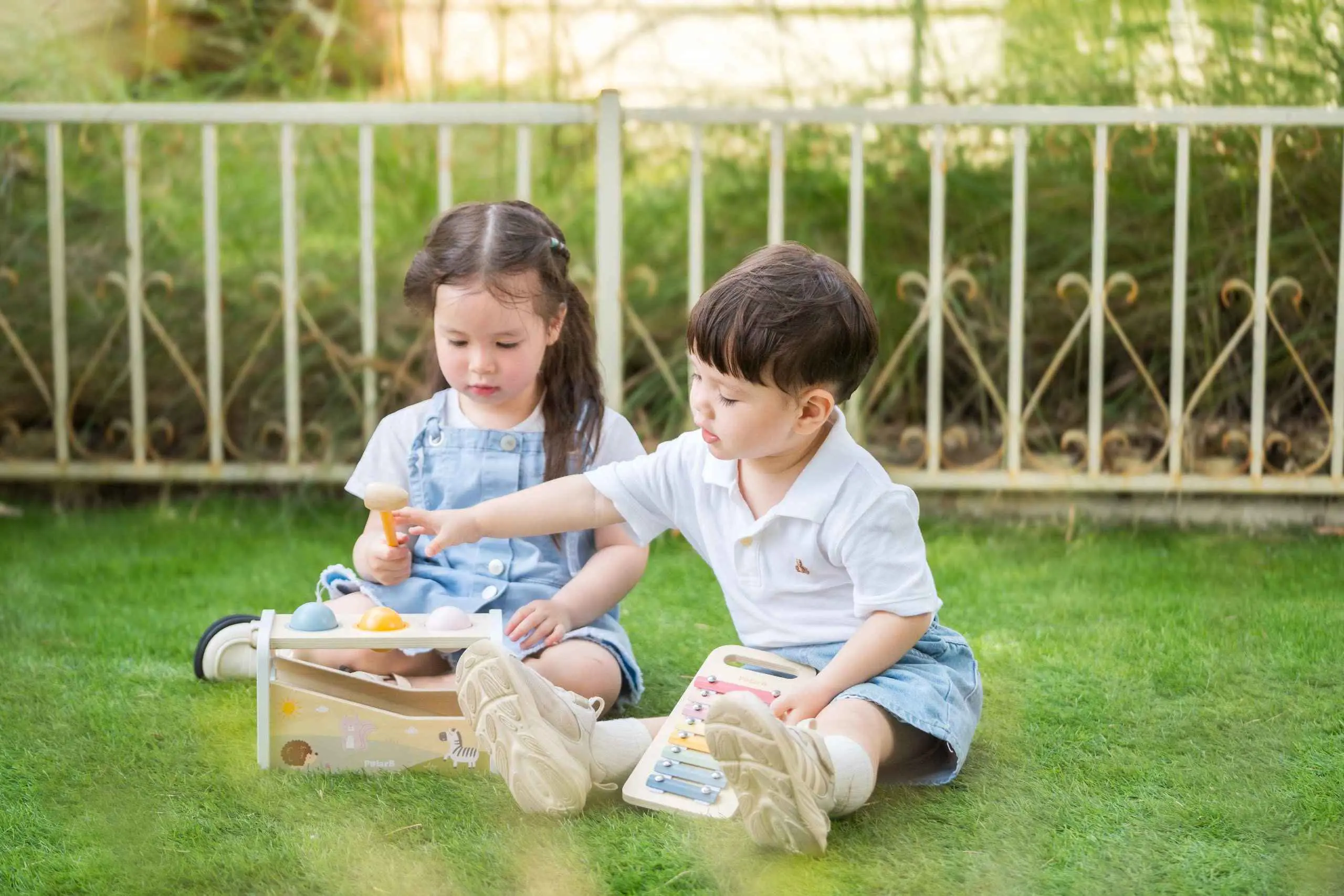 Sữa Alphagen cung cấp nền tảng dinh dưỡng vững chắc để bé phát triển trí não toàn diện.