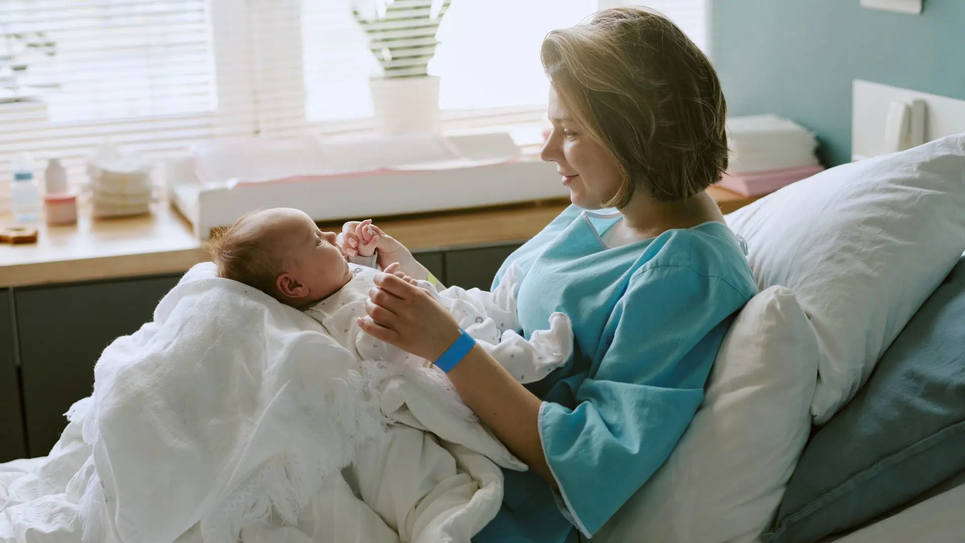 Mẹ nên uống sữa bầu tháng thứ mấy là tốt nhất?